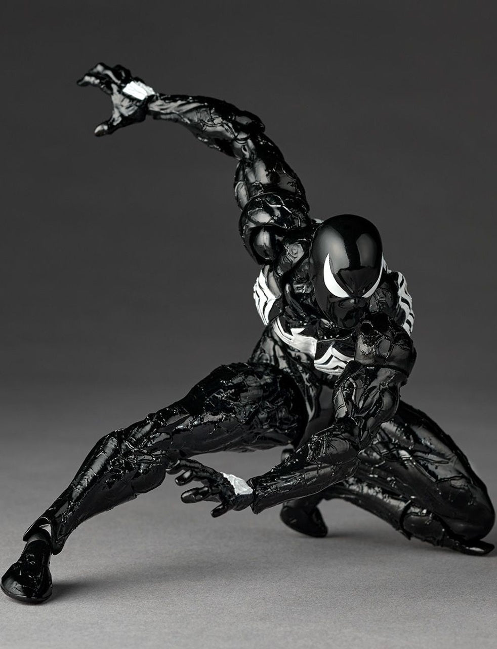 Kaiyodo Amazing Yamaguchi Marvel Spider-Man (Black Suit) Action Figure